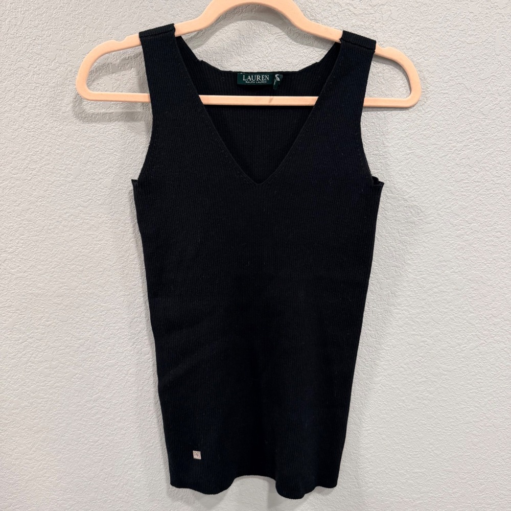 Ralph Lauren Women's XS Black Ribbed V-Neck Knit Tank Top Sleeveless‎ Old Money